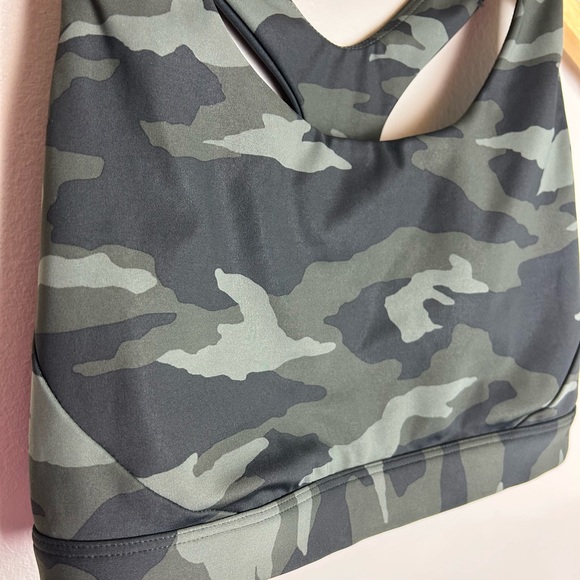 Athleta Sports Bra A B C Cup Compression Camouflage Green Black Medium Keyhole - Picture 2 of 8